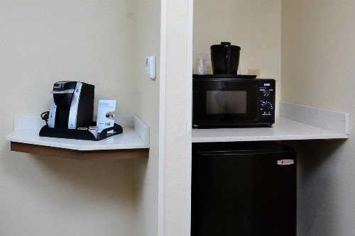 Holiday Inn Express Hotel & Suites Research Triangle Park an IHG Hotel - image 10