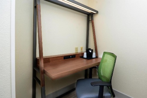 Holiday Inn Express Hotel & Suites Research Triangle Park an IHG Hotel - image 22