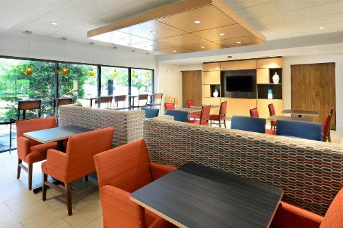 Holiday Inn Express Hotel & Suites Research Triangle Park an IHG Hotel - image 39