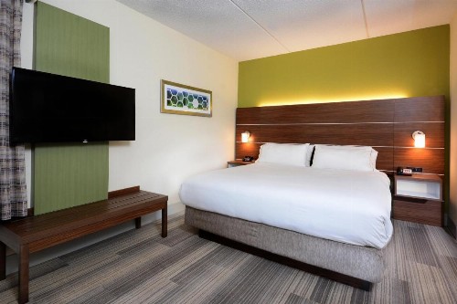 Holiday Inn Express Hotel & Suites Research Triangle Park an IHG Hotel - image 4