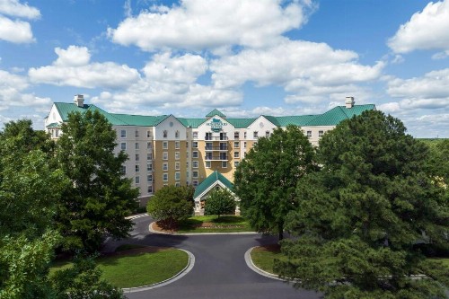 Homewood Suites by Hilton Raleigh-Durham Airport at RTP - image 1