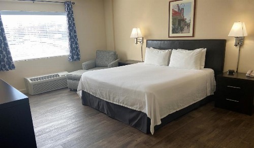 University Inn Duke - image 30