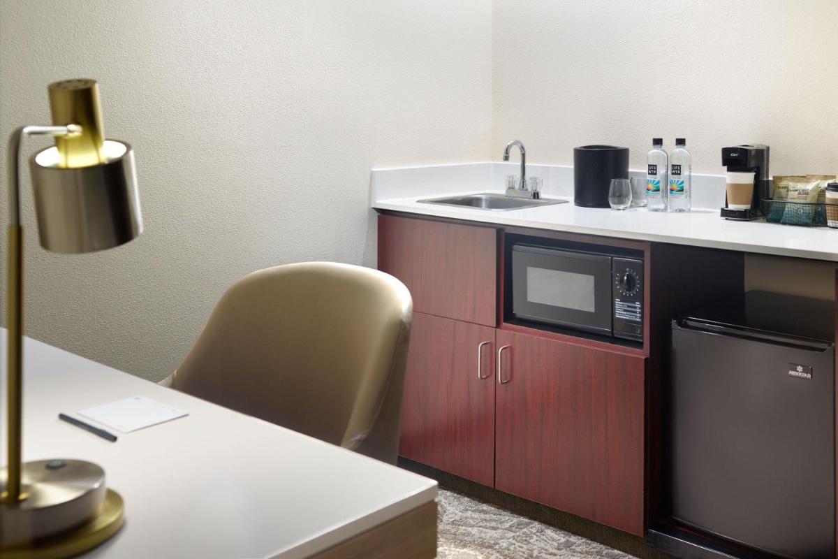 SpringHill Suites Raleigh-Durham Airport/Research Triangle Park - image 3
