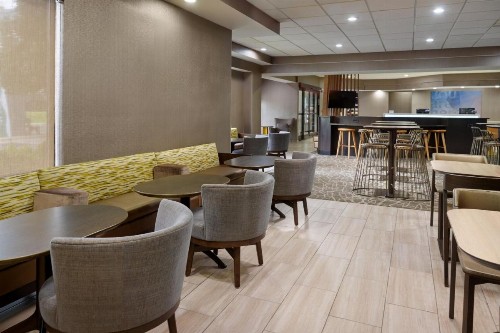 SpringHill Suites Raleigh-Durham Airport/Research Triangle Park - image 7