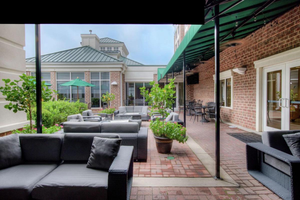 Hilton Garden Inn Durham Southpoint - image 2