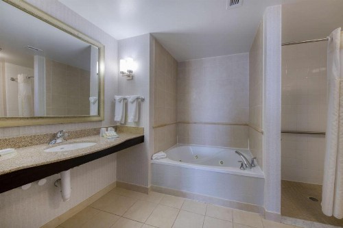 Hilton Garden Inn Durham Southpoint - image 41