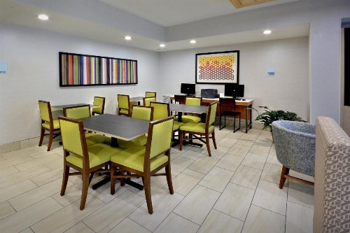Holiday Inn Express Durham an IHG Hotel - image 39