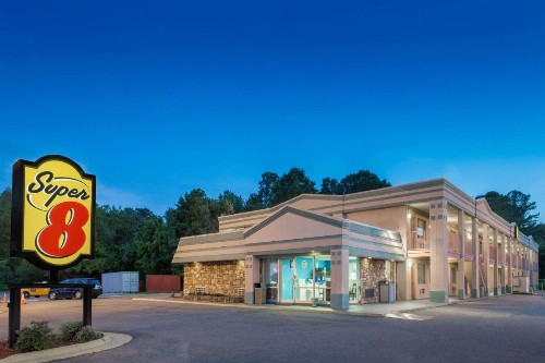 Super 8 by Wyndham Durham/University Area NC - image 14