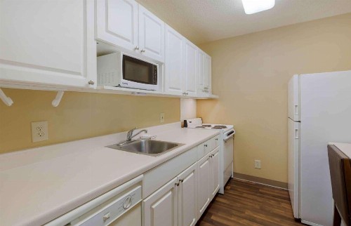 Extended Stay America Suites - Raleigh - RTP - 4610 Miami Blvd - image 30