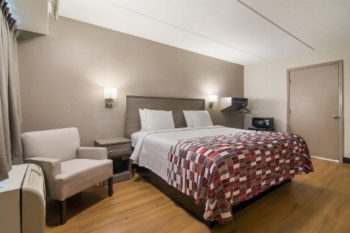 Red Roof Inn Durham - Triangle Park - image 27
