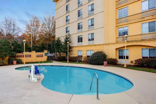 La Quinta by Wyndham Raleigh/Durham Southpoint - image 23