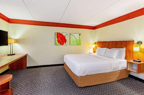 La Quinta by Wyndham Raleigh/Durham Southpoint - image 24