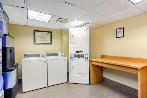 La Quinta by Wyndham Raleigh/Durham Southpoint - image 27