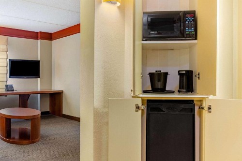 La Quinta by Wyndham Raleigh/Durham Southpoint - image 34