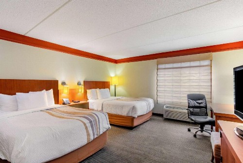 La Quinta by Wyndham Raleigh/Durham Southpoint - image 40