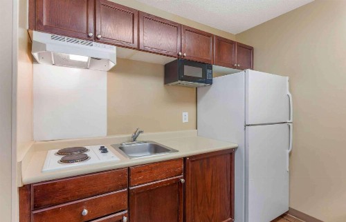 Extended Stay America Suites - Raleigh - RTP - 4919 Miami Blvd - image 11