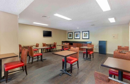 Extended Stay America Suites - Raleigh - RTP - 4919 Miami Blvd - image 6