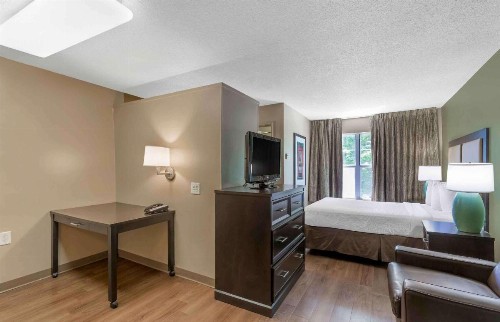 Extended Stay America Suites - Raleigh - RTP - 4919 Miami Blvd - image 9