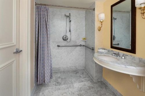 Washington Duke Inn & Golf Club - image 3