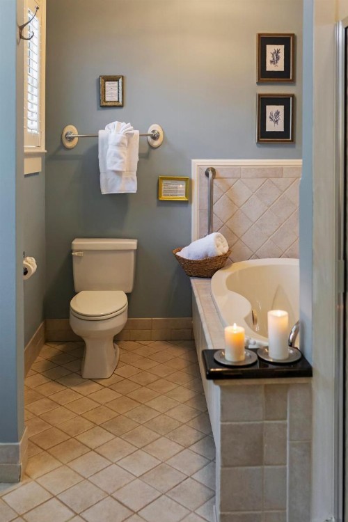 Arrowhead Inn - image 21