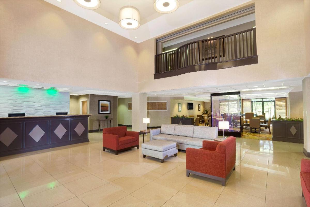 Wingate by Wyndham Raleigh Durham / Airport - image 4