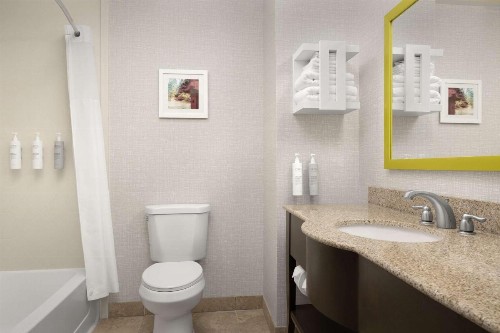Hampton Inn & Suites Durham North I-85 - image 18