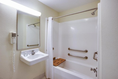 Candlewood Suites Durham - RTP an IHG Hotel - image 24