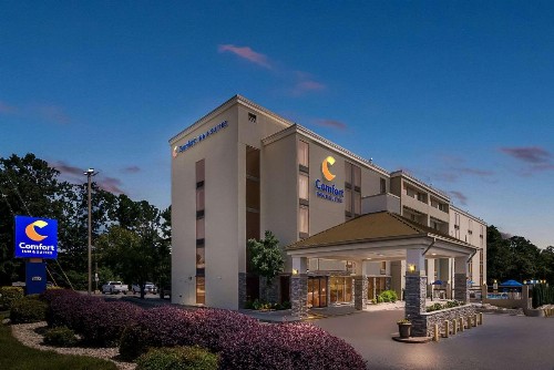 Comfort Inn & Suites Durham near Duke University - image 11