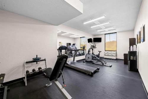 Comfort Inn & Suites Durham near Duke University - image 15