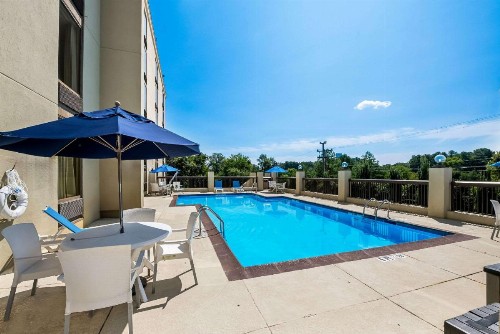 Comfort Inn & Suites Durham near Duke University - image 17