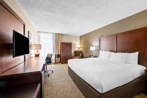Comfort Inn & Suites Durham near Duke University - image 20