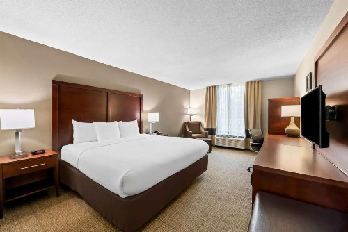Comfort Inn & Suites Durham near Duke University - image 24