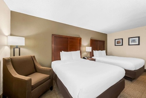 Comfort Inn & Suites Durham near Duke University - image 36