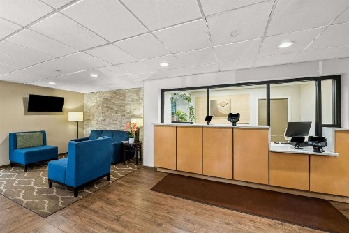 Comfort Inn & Suites Durham near Duke University - image 43