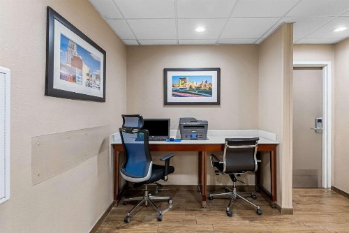 Comfort Inn & Suites Durham near Duke University - image 7