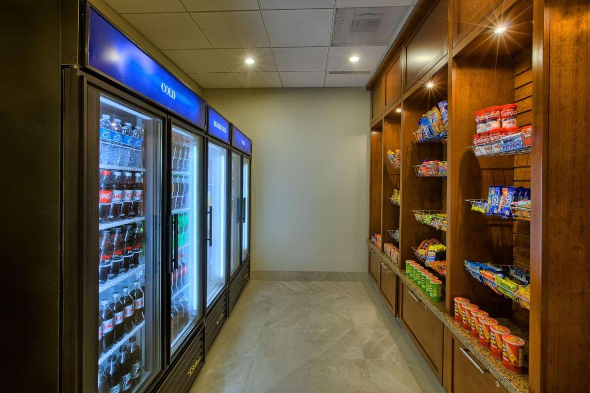 Hilton Garden Inn Durham-University Medical Center - image 7