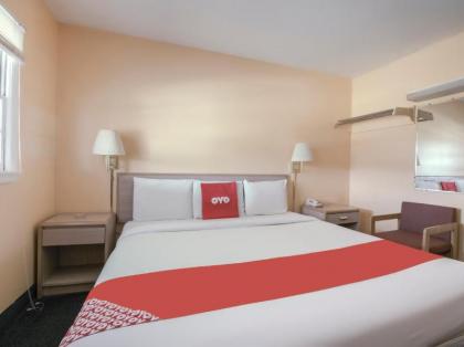 OYO Hotel Durham West Hills - image 14