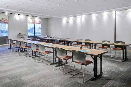 Aloft Durham Downtown - image 22