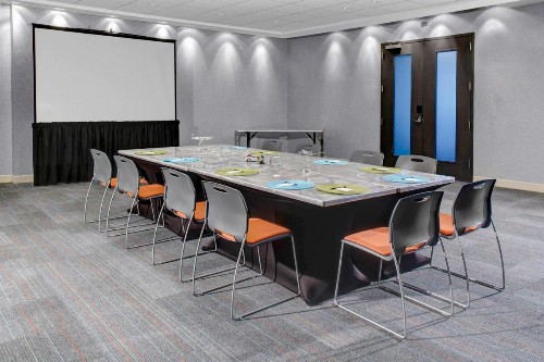 Aloft Durham Downtown - image 23