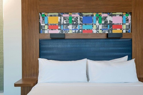 Aloft Durham Downtown - image 35