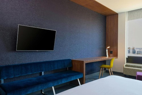 Aloft Durham Downtown - image 40