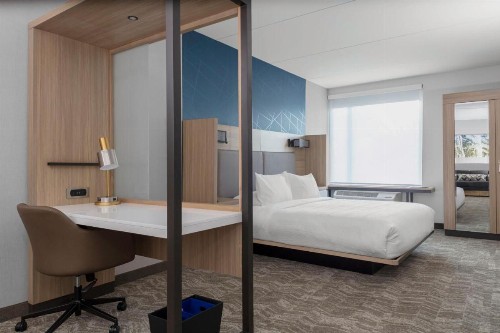 SpringHill Suites By Marriott Durham City View - image 13