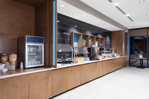 SpringHill Suites By Marriott Durham City View - image 22