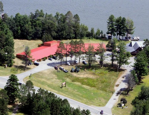 Hiawatha Lodge Inn - image 16