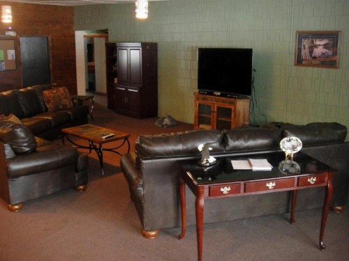 Hiawatha Lodge Inn - image 25