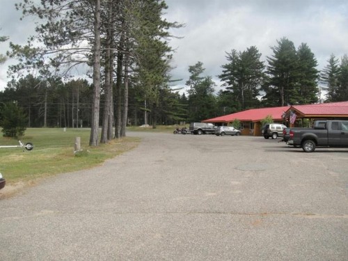 Hiawatha Lodge Inn - image 42