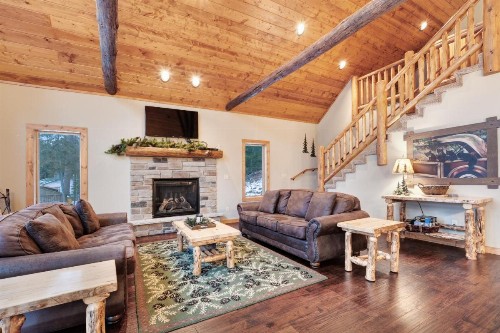 Cranberry Lake Chalet - image 4
