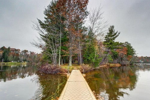 Island View Lodge - image 4