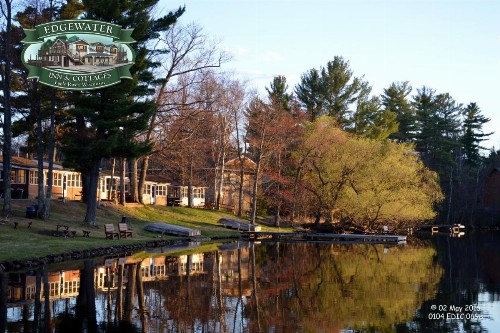 Edgewater Inn & Cottages - image 7