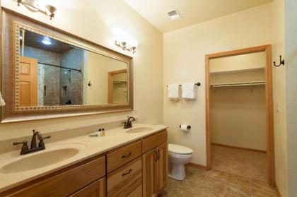 Copperwood #12 - Hiller Vacation Homes Condo